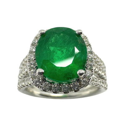 18k White Gold Diamond and Emerald Ring