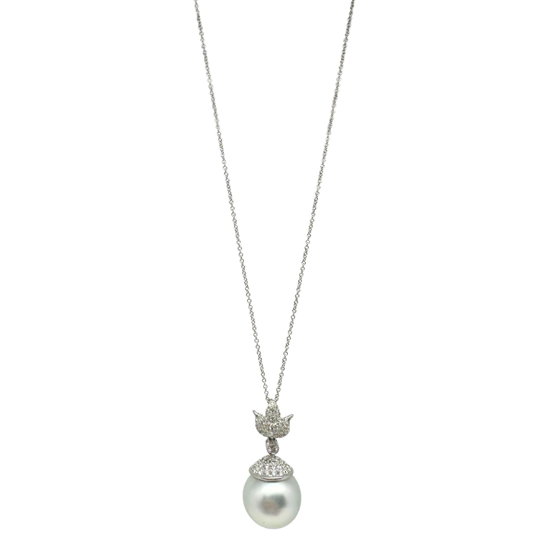 18K White Gold Diamond and Pearl Pendant Necklace