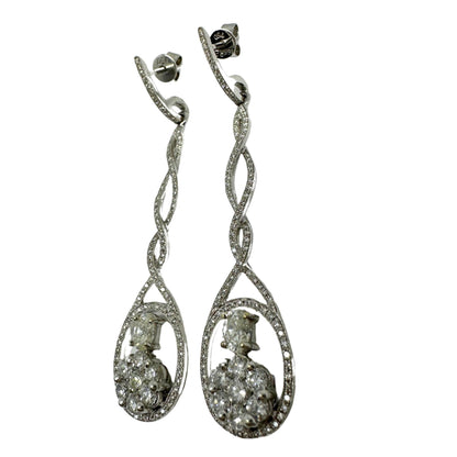 18K White Gold Oval Cut Diamond Drop Earrings