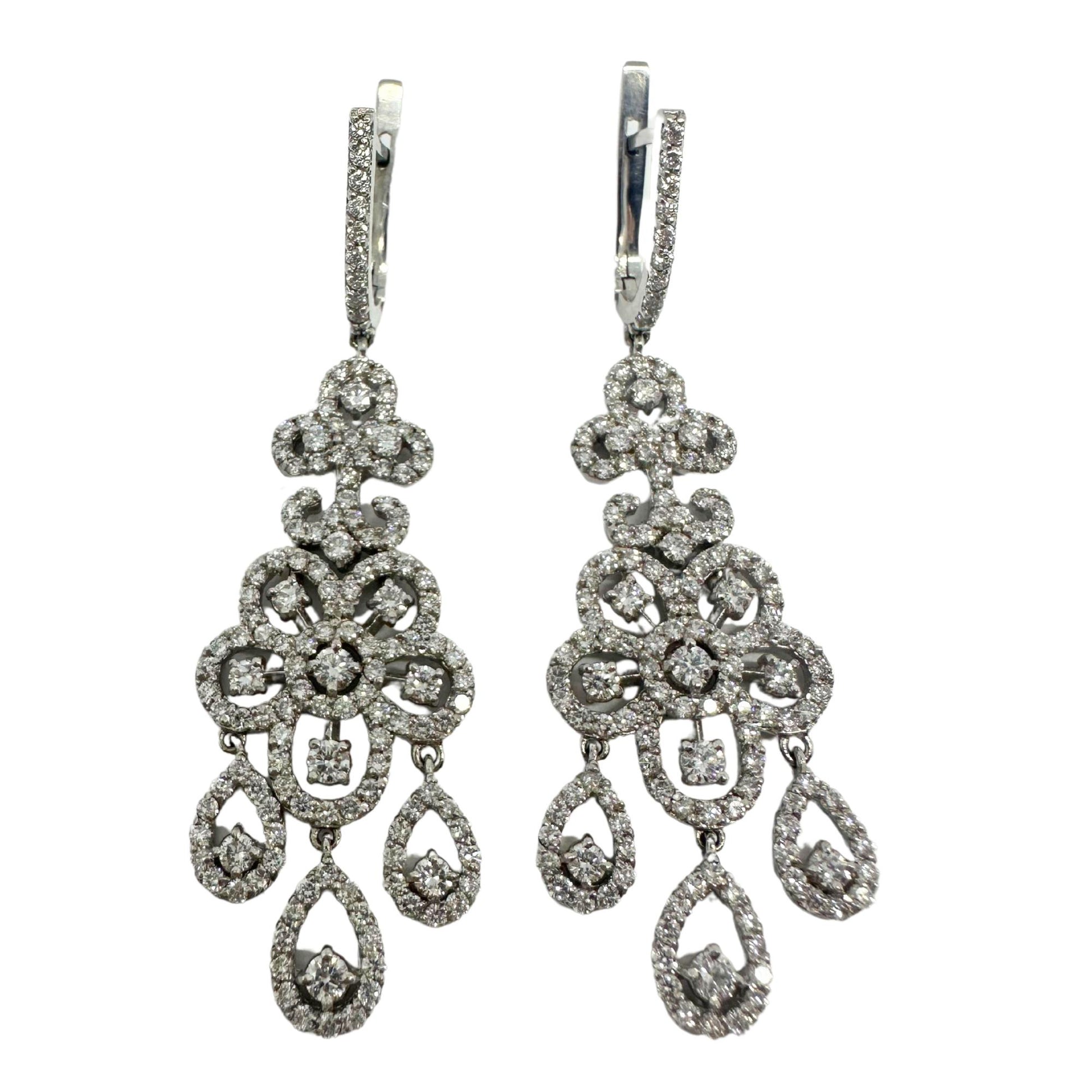 18K White Gold Diamond Drop Earrings
