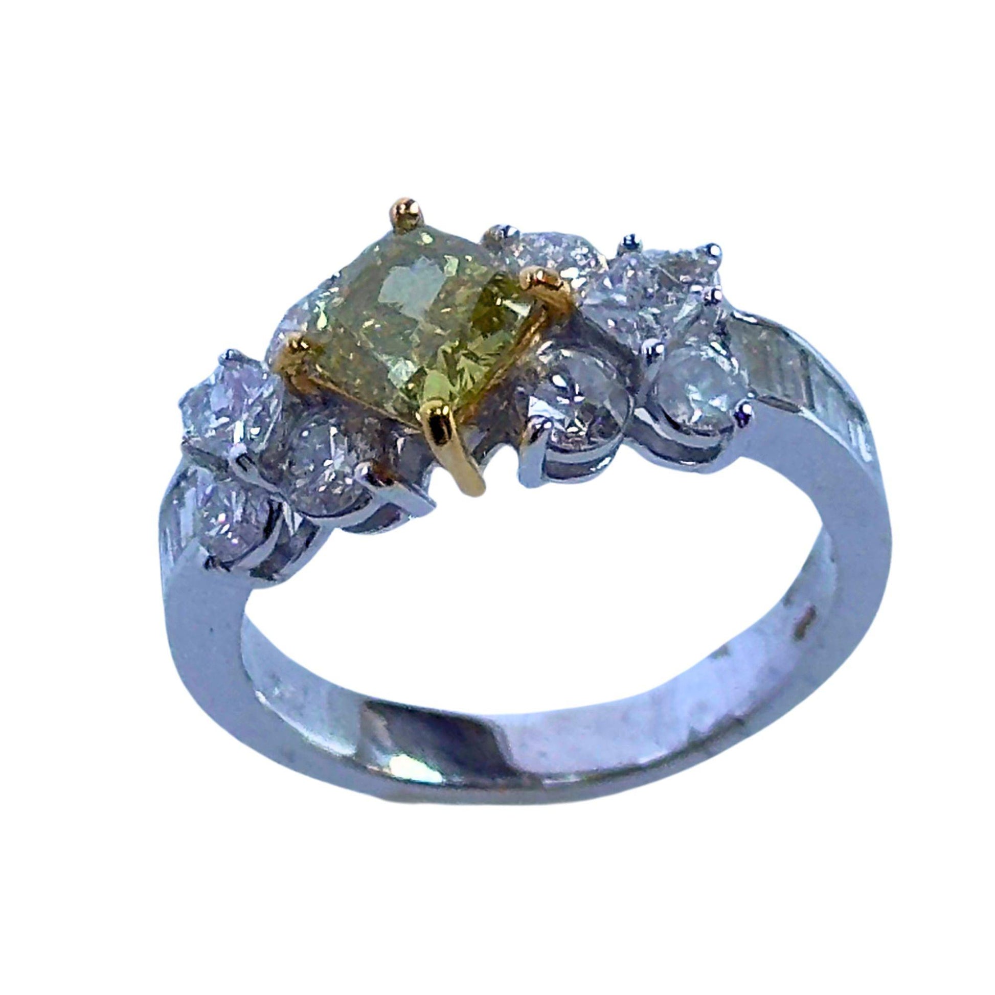 18k Yellow and White Diamond Ring