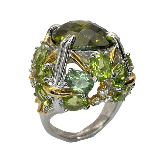 18k Diamond and Green Stone Center Cocktail Ring