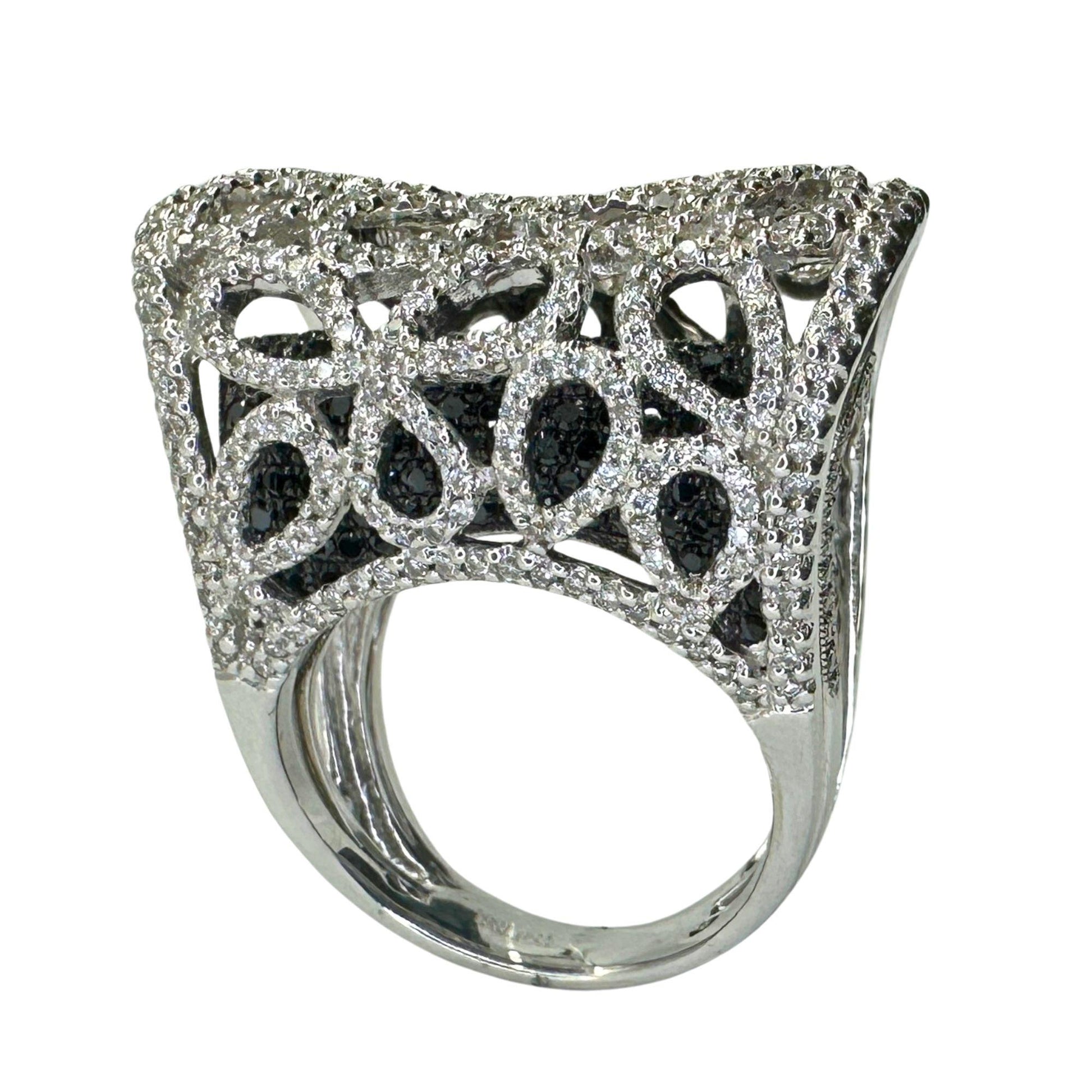 18K White Gold Black and White Diamond Cocktail Ring