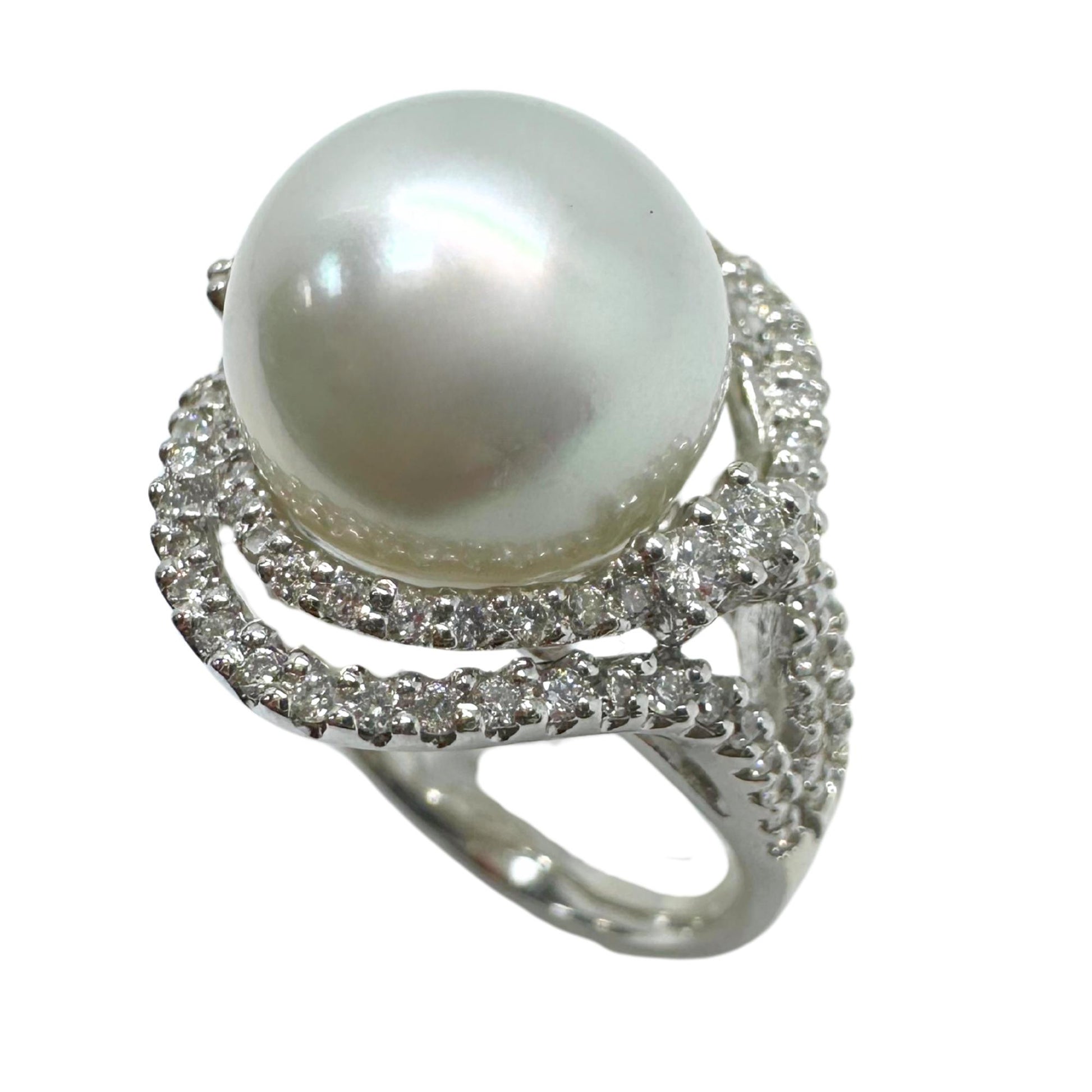 18K White Gold Diamond and Pearl Ring