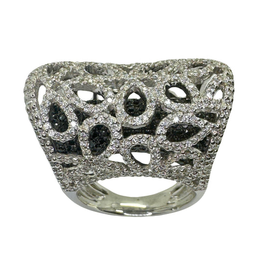 18K White Gold Black and White Diamond Cocktail Ring