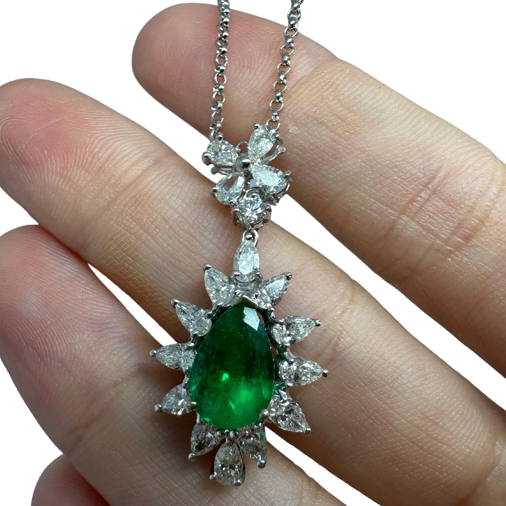 18K White Gold Pear Cut Diamond and Pear Cut Emerald Necklace