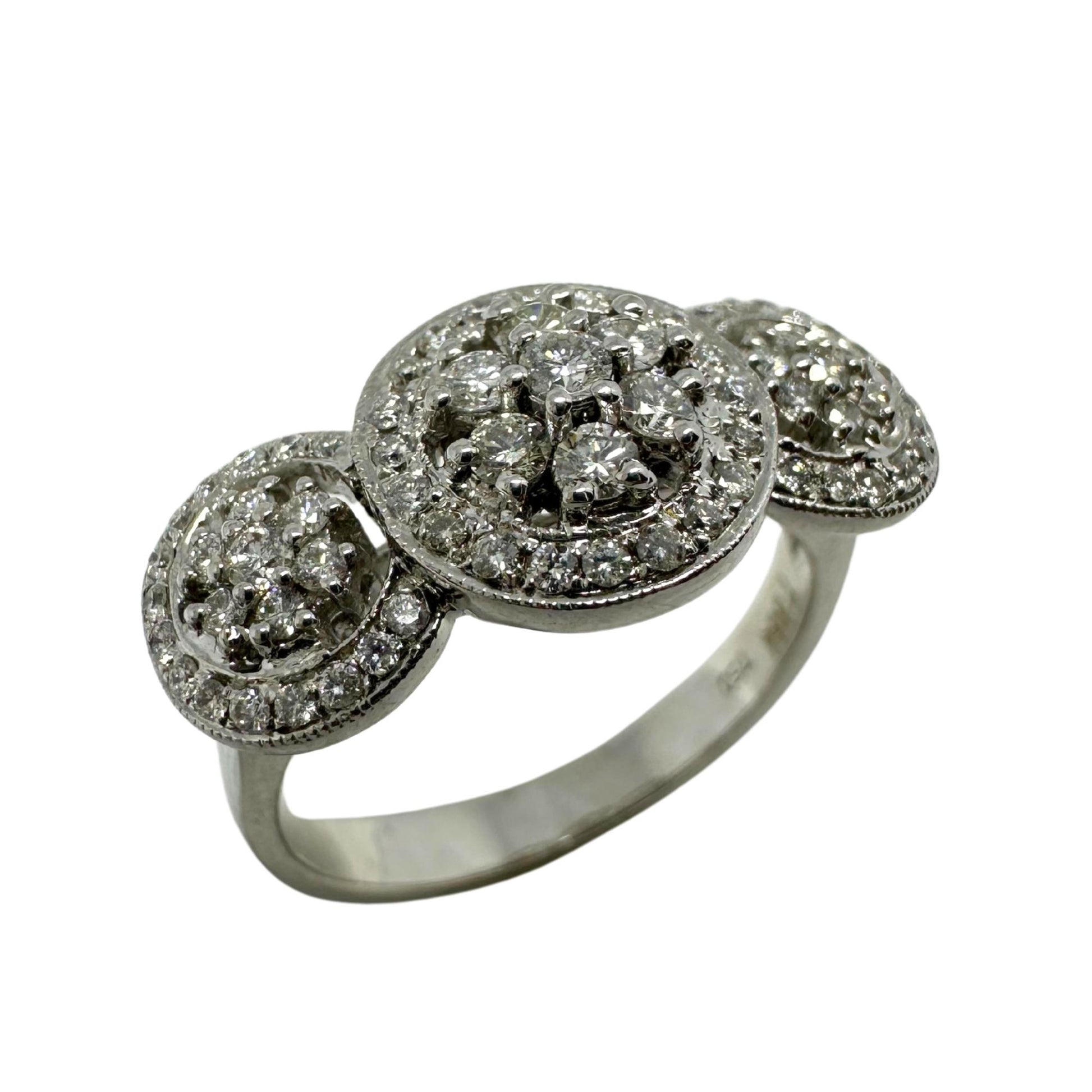 18k White Gold Diamond Cluster Ring