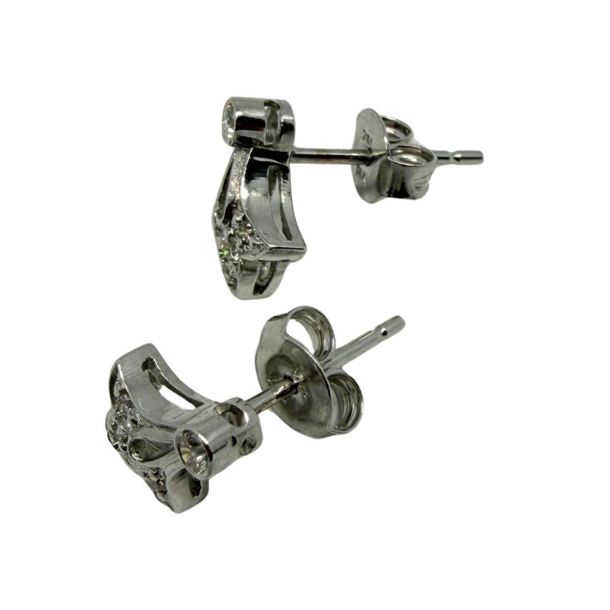 18K White Gold .14 Carat Diamond Studs