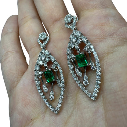 18K White Gold Diamond and Emerald Drop Earrings