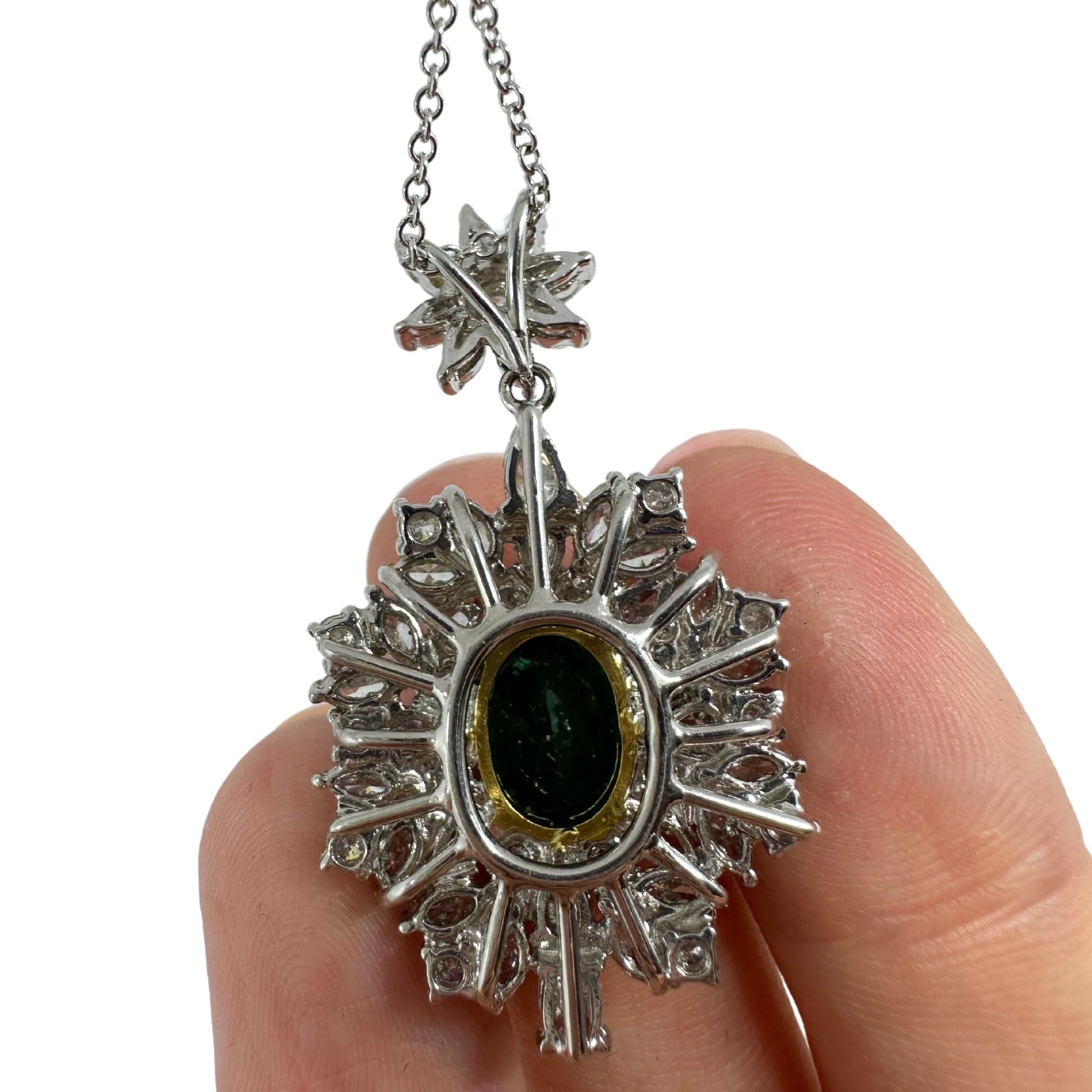 18K White Gold Diamond and Oval Cut Emerald Pendant Necklace