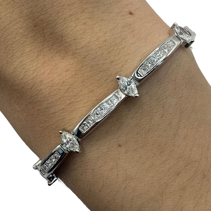 18K 5.02 Carat Diamond Bracelet - 7.5 inches