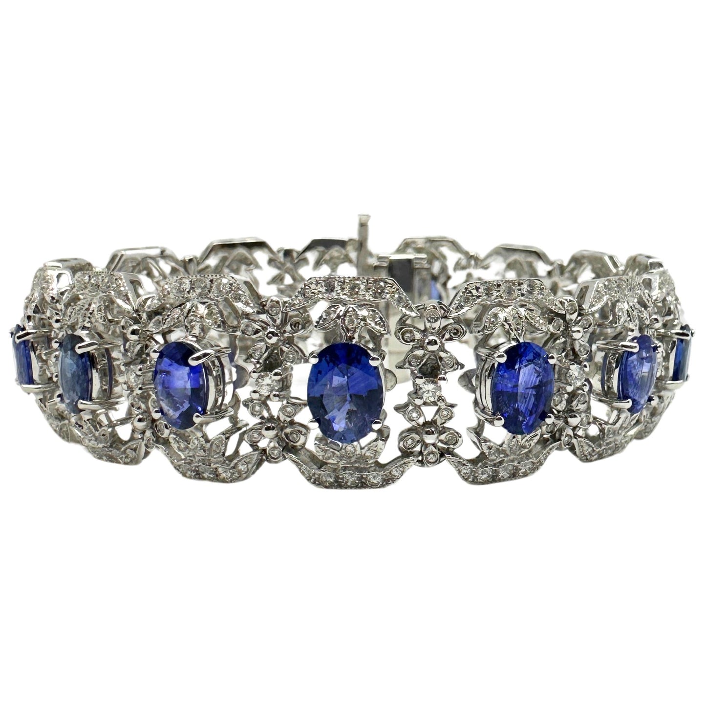 18K White Gold Diamond and Sapphire Bracelet