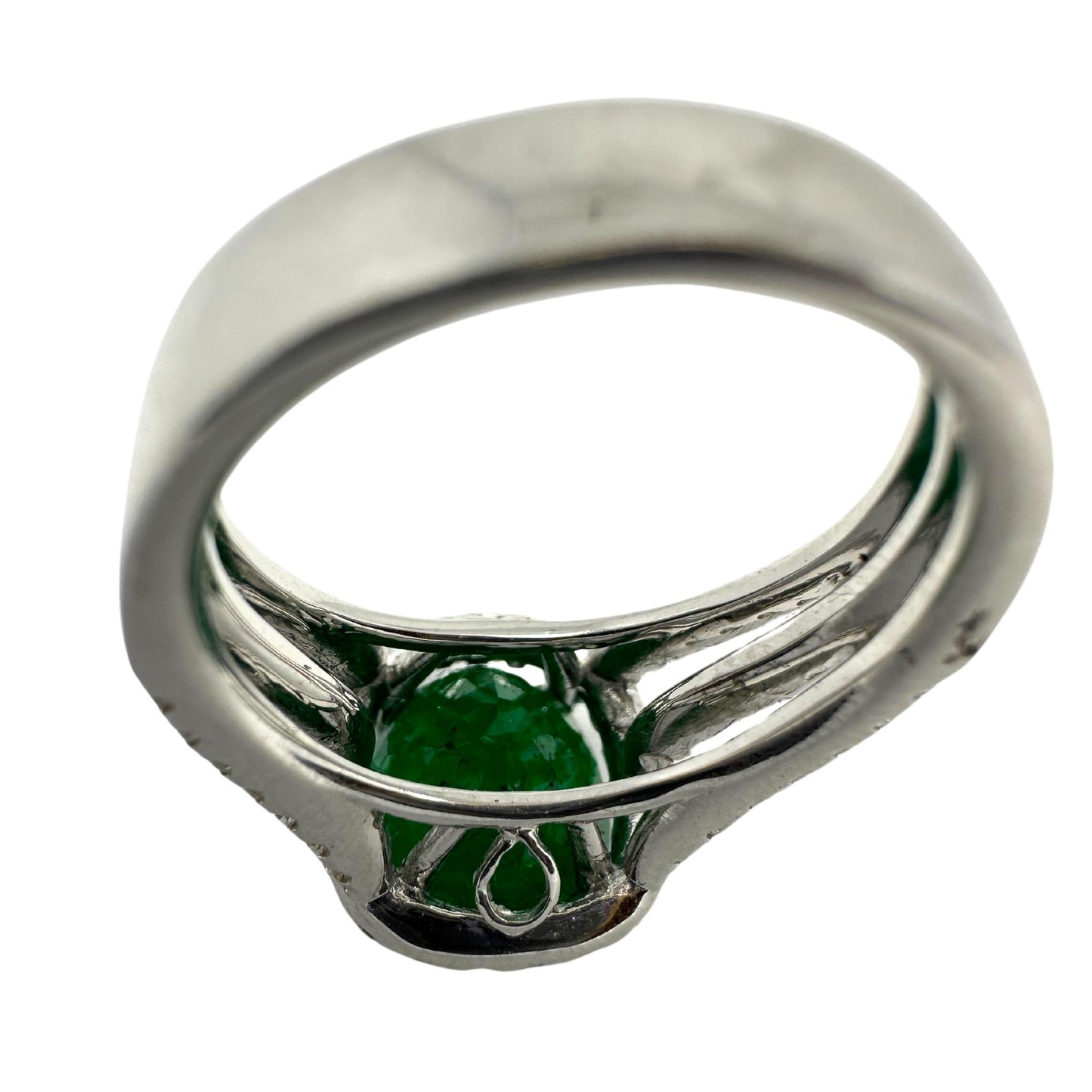 18k White Gold Diamond and Emerald Ring