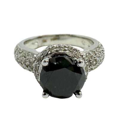 18K White Gold Black and White Diamond Ring