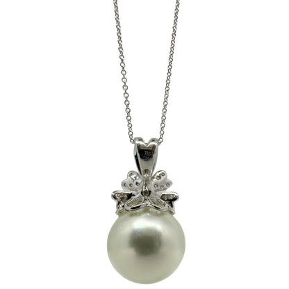 18K White Gold Diamond and Pearl Pendant Necklace – 0.26ct – Floral Drop Design