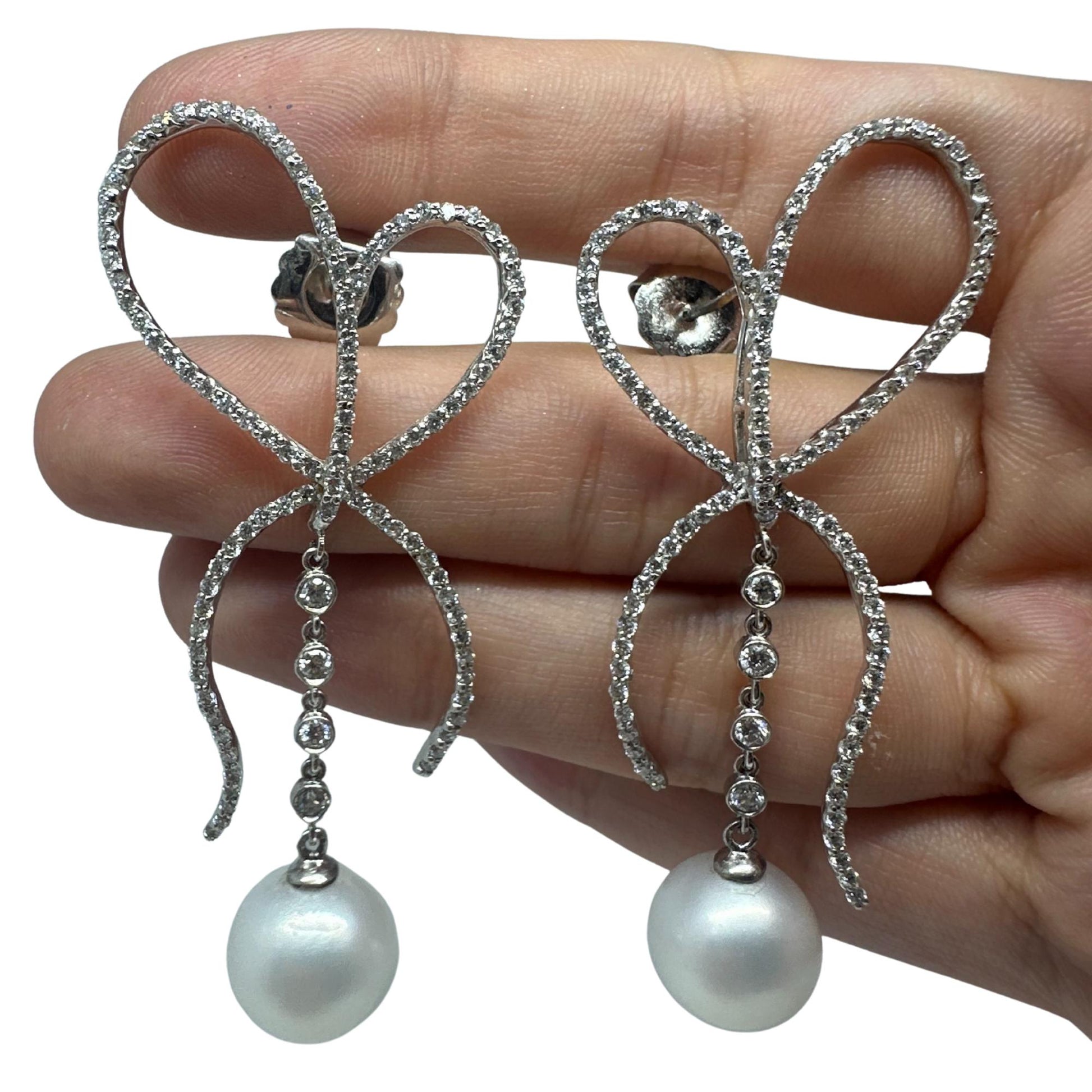 18K White Gold Diamond and Pearl Bow Earrings