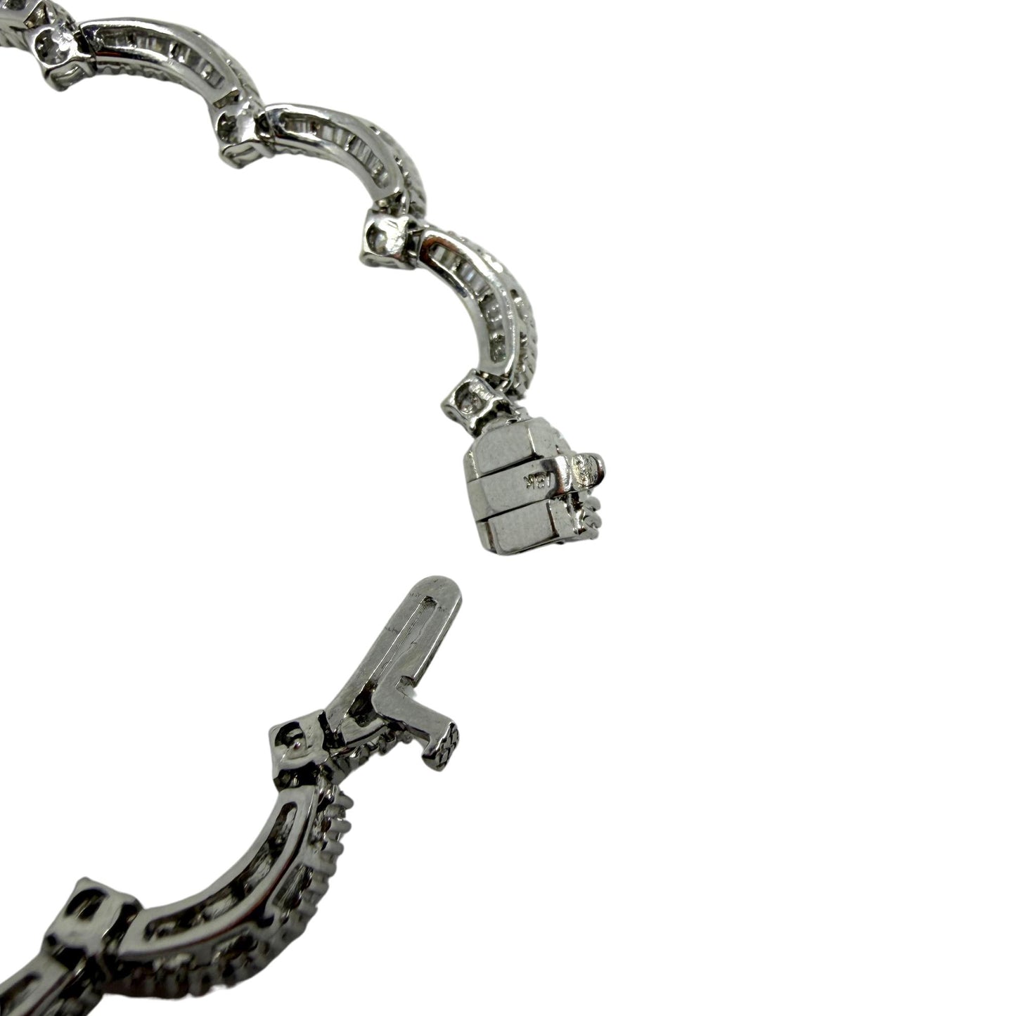 18K White Gold 12.15 Baguette Cut Diamond Choker Necklace