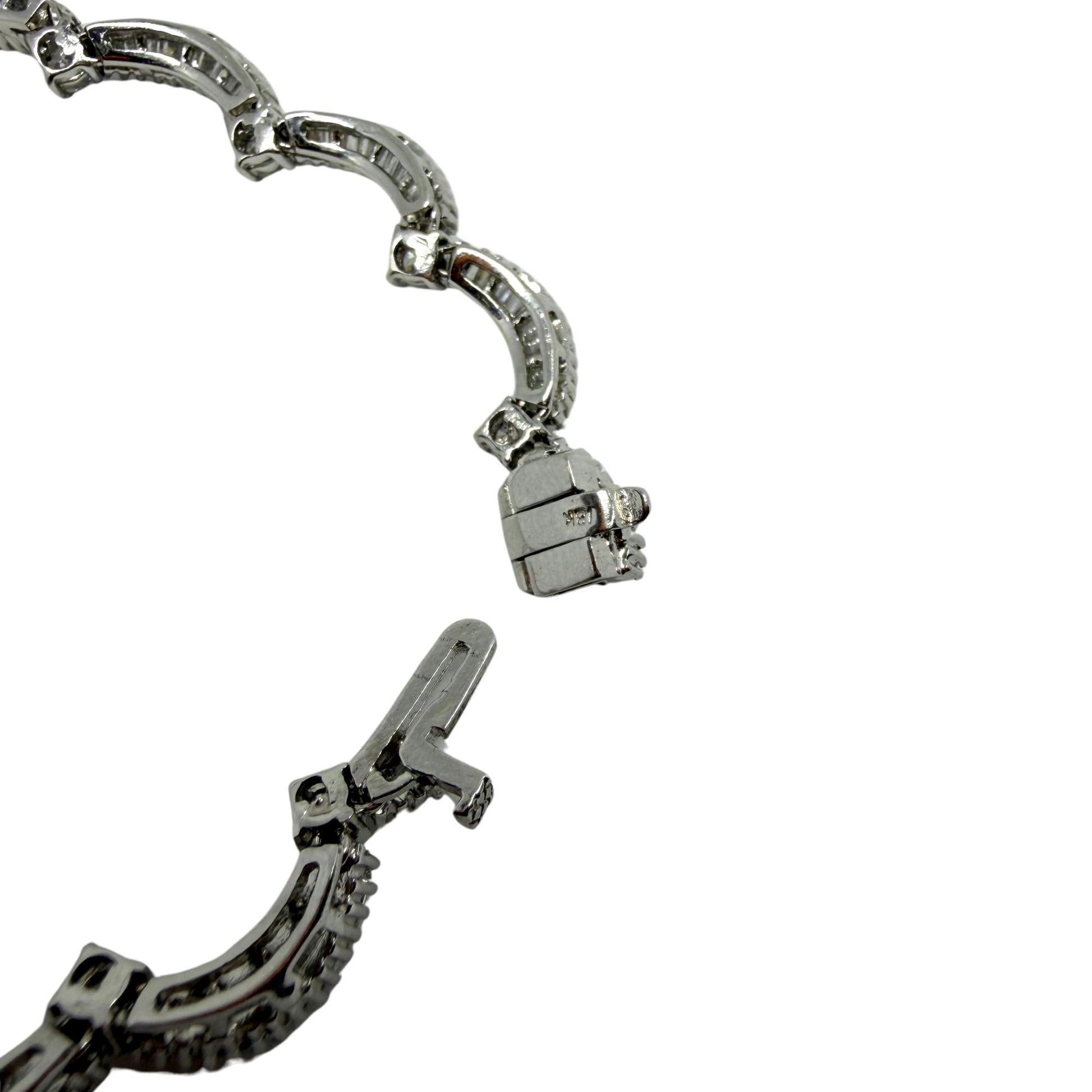 18K White Gold 12.15 Baguette Cut Diamond Choker Necklace