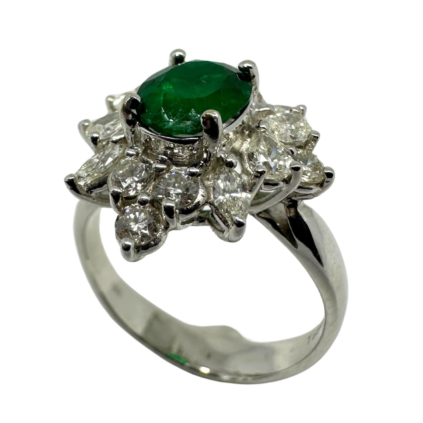 18k White Gold Diamond and Emerald Ring