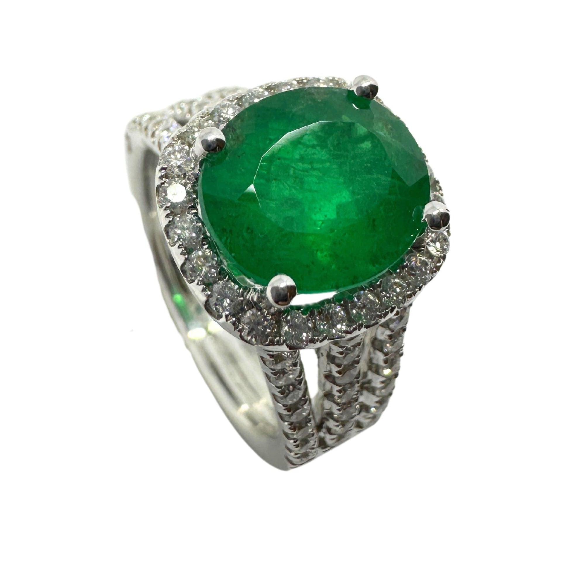 18k White Gold Diamond and Emerald Ring