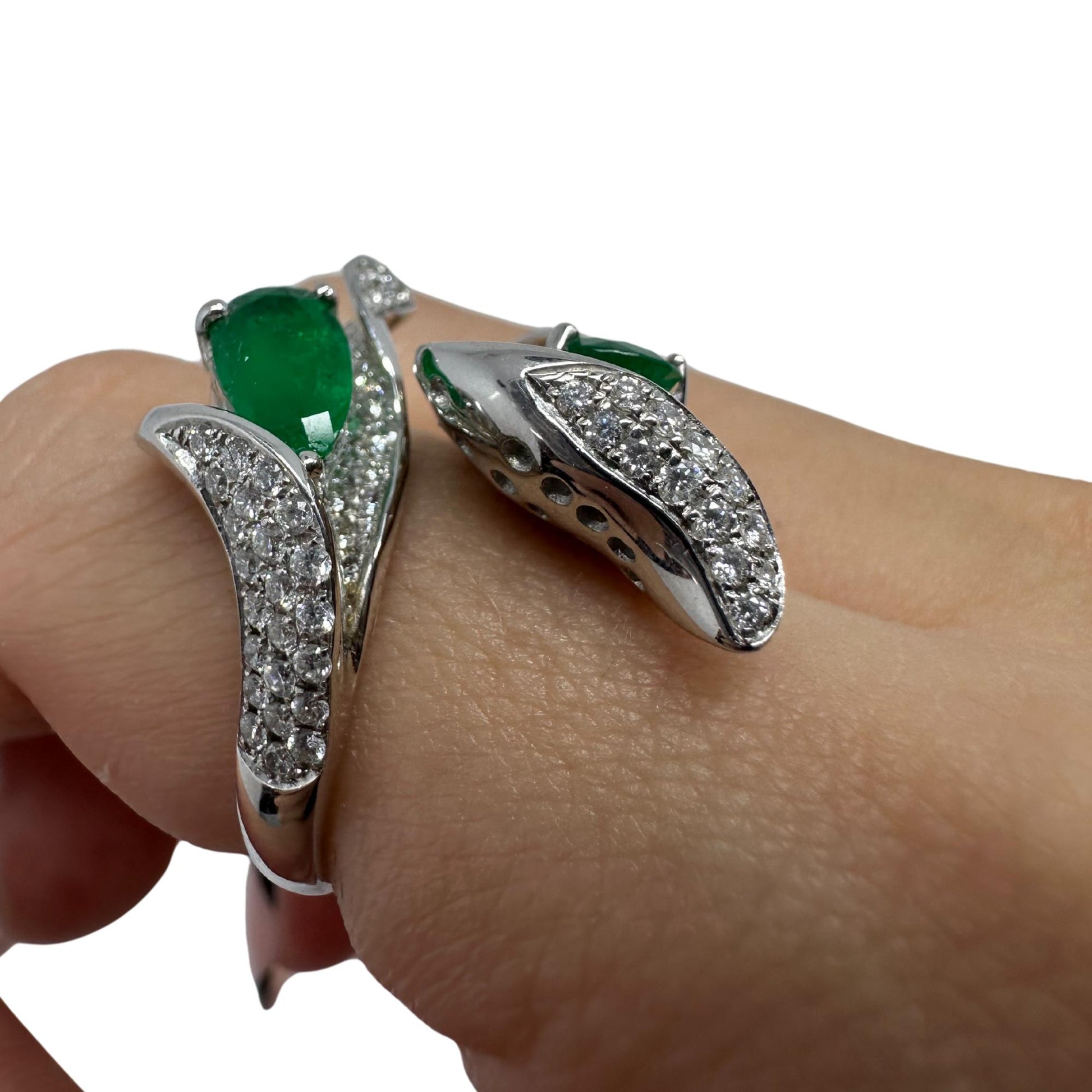 18K White Gold Leaf Toi et Moi Emerald and Diamond Ring