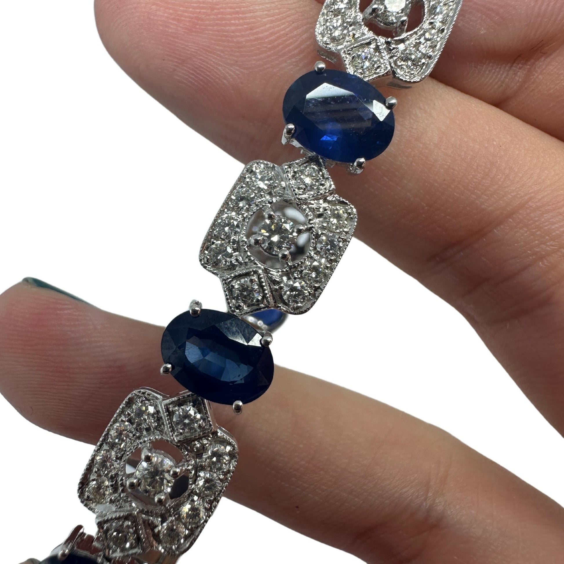 18K White Gold Diamond and Sapphire Bracelet