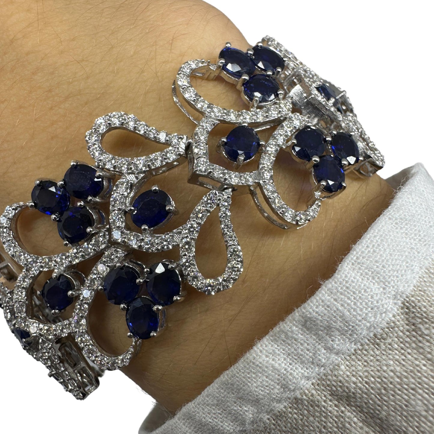 18K Diamond and Sapphire Bracelet