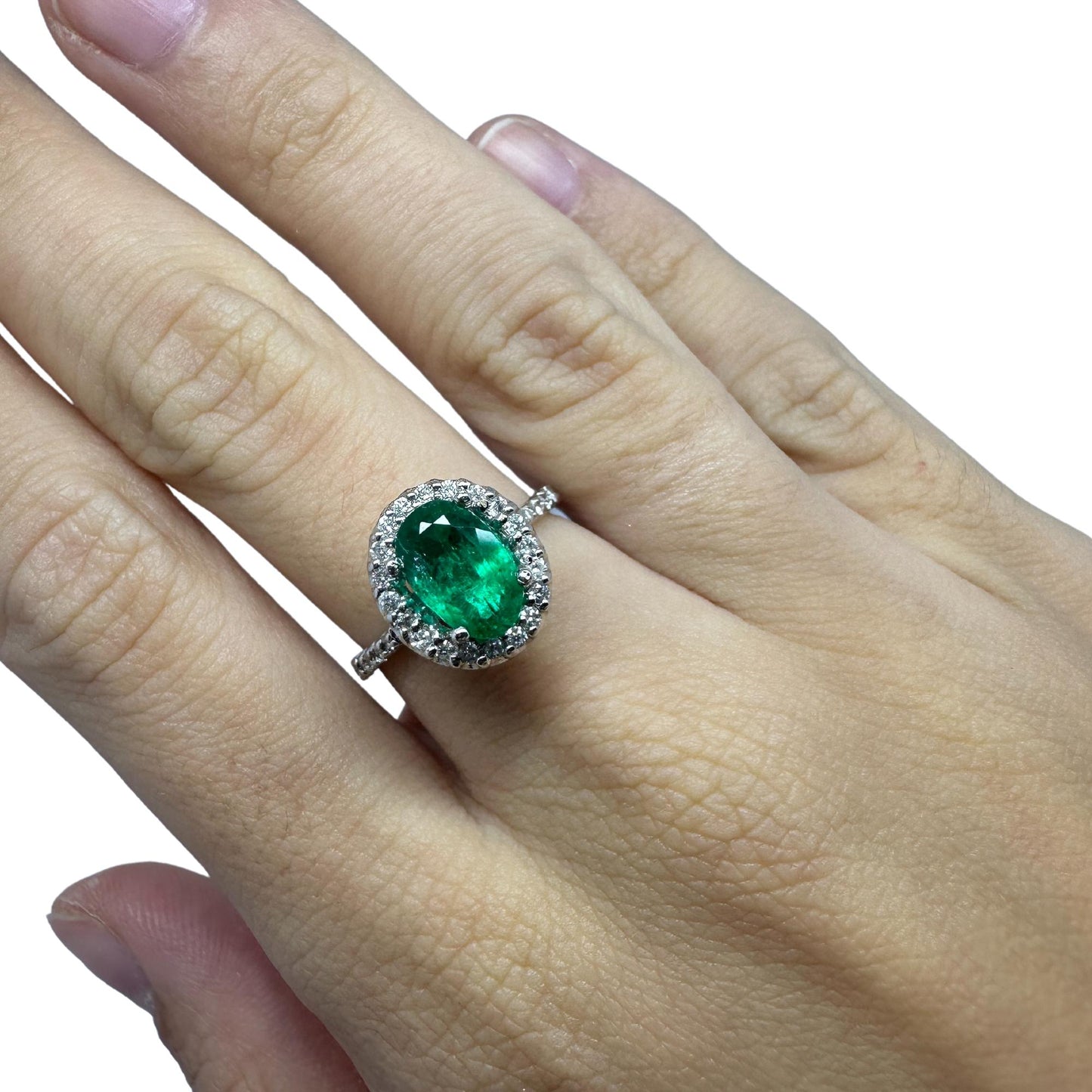 18K White Gold Diamond and Emerald Ring