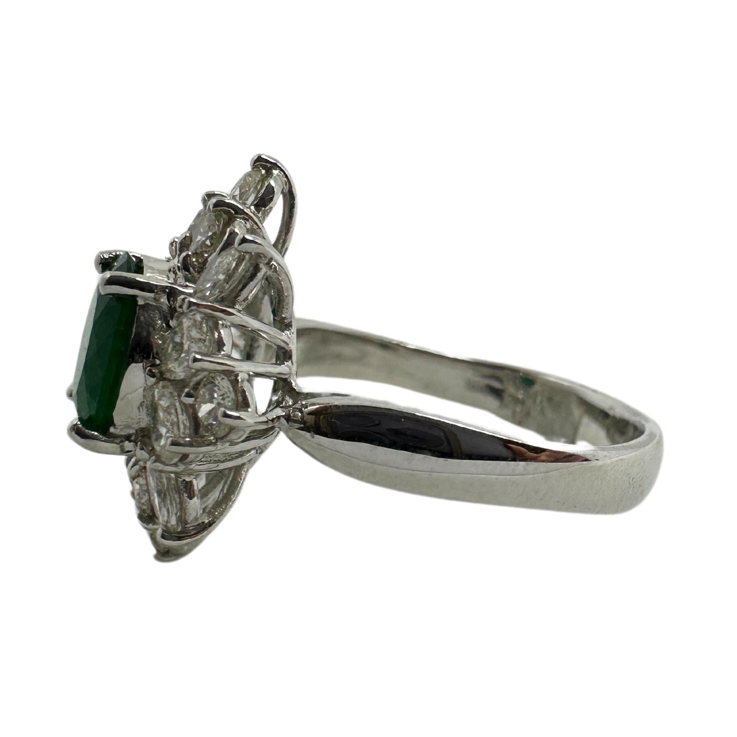 18k White Gold Diamond and Emerald Ring