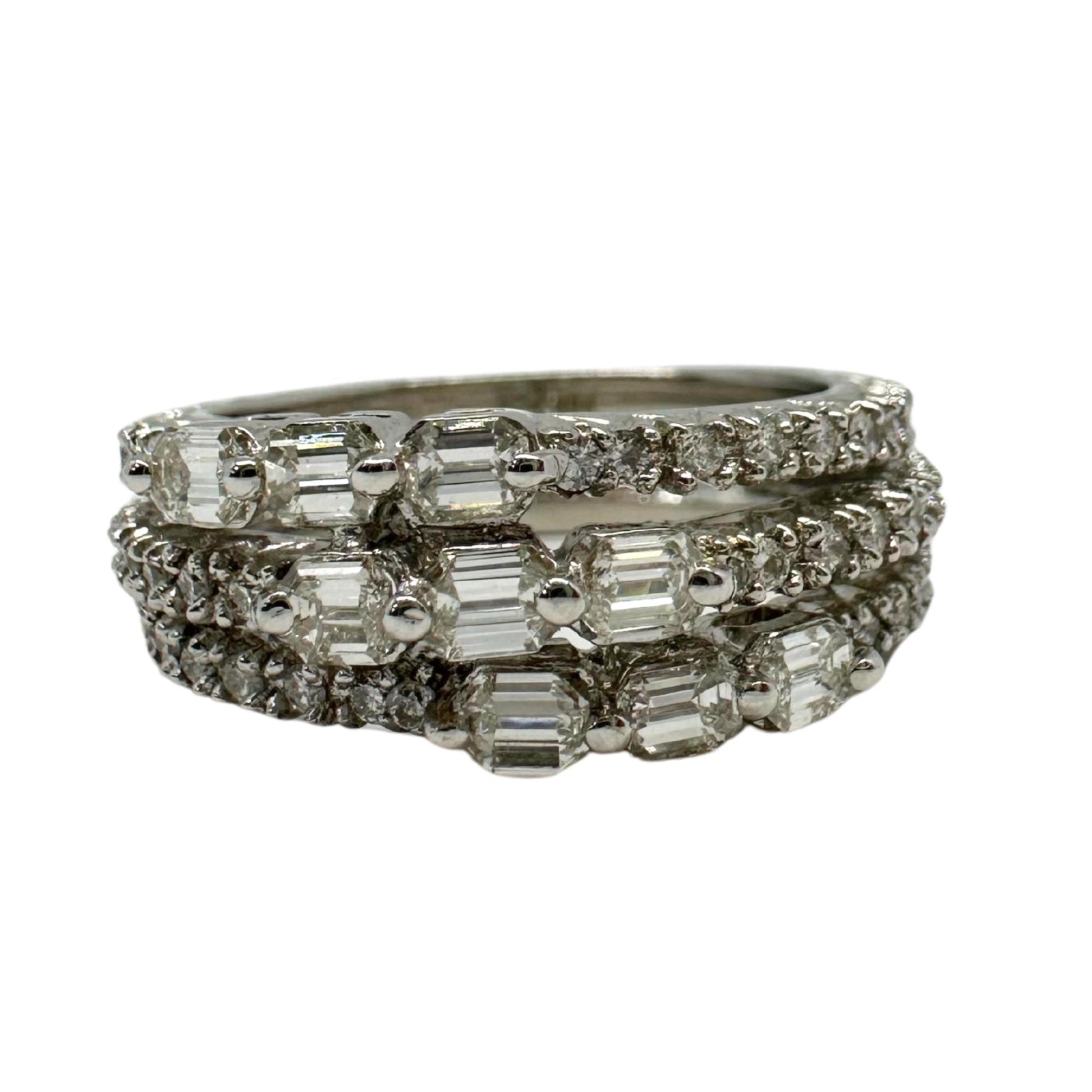 18K White Gold Emerald Cut Diamond Band Ring.