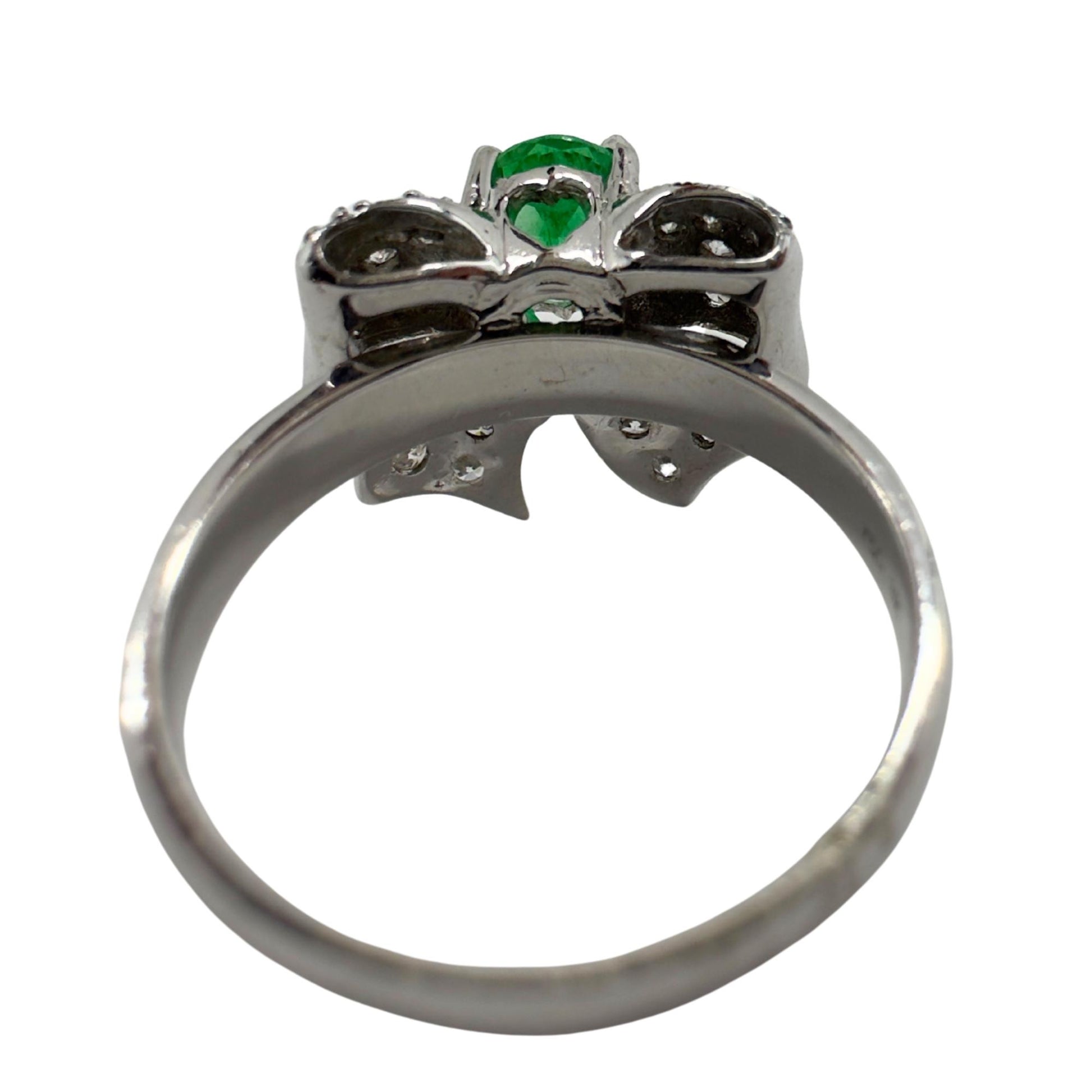 18K White Gold Diamond & Emerald Bow Ring