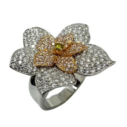 18K Gold Flower Diamond Cocktail Ring – White, Pink & Yellow Diamonds