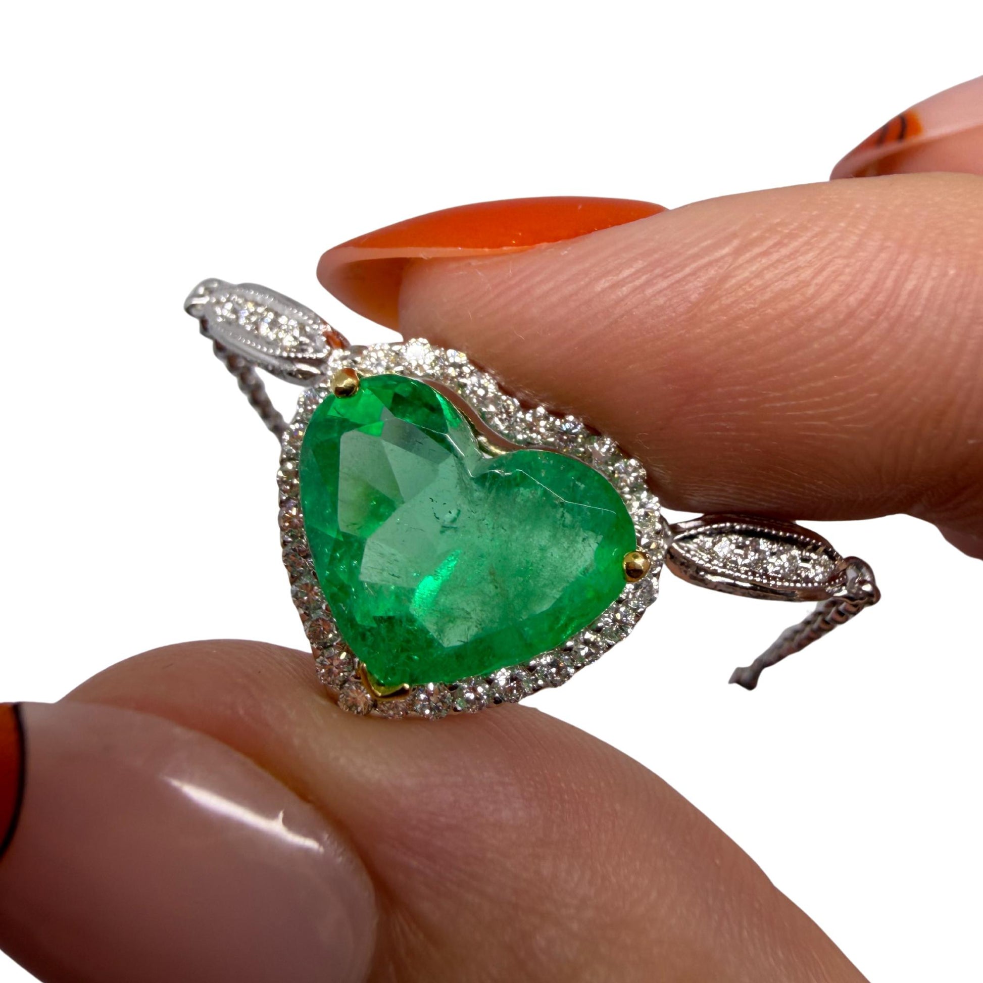 18K Two Tone Diamond and 4.14 Carat Heart Shaped Emerald Necklace