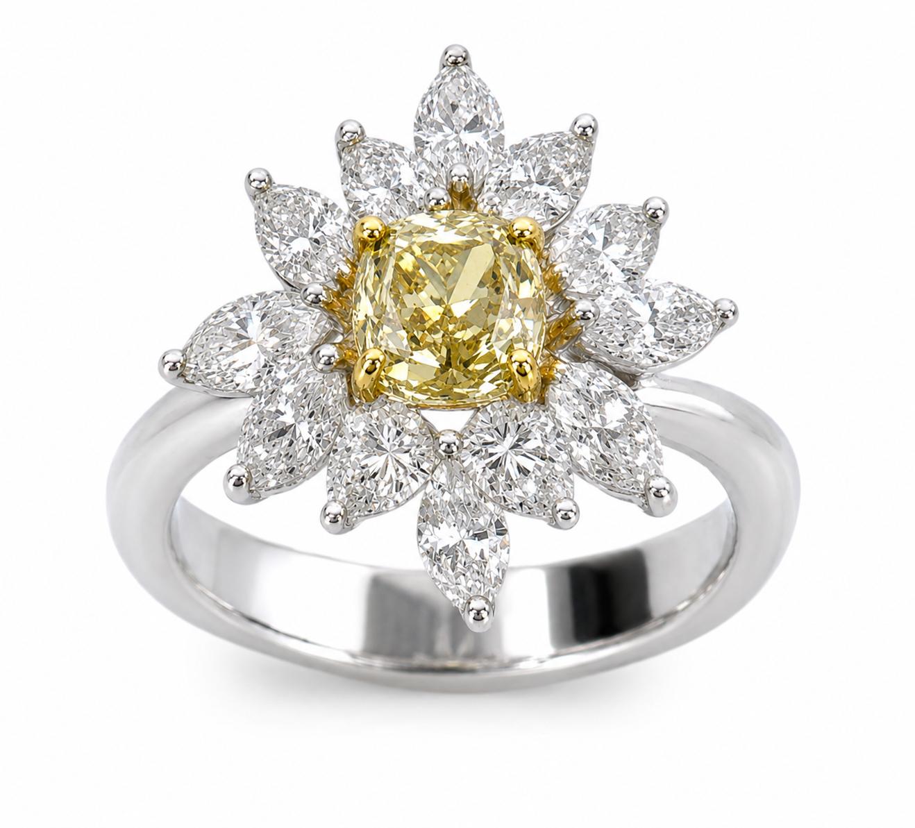 18k White Gold White and Yellow Diamond Cluster Ring - Size 6.25
