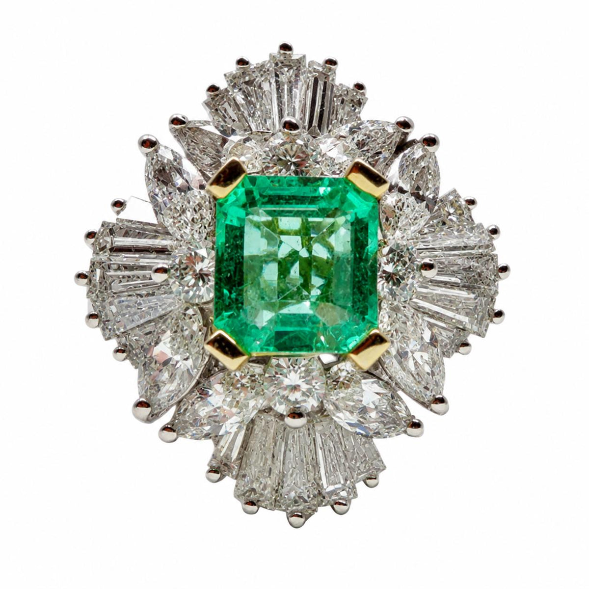 18K White Gold 1.03 Carat Emerald and Diamond Ring