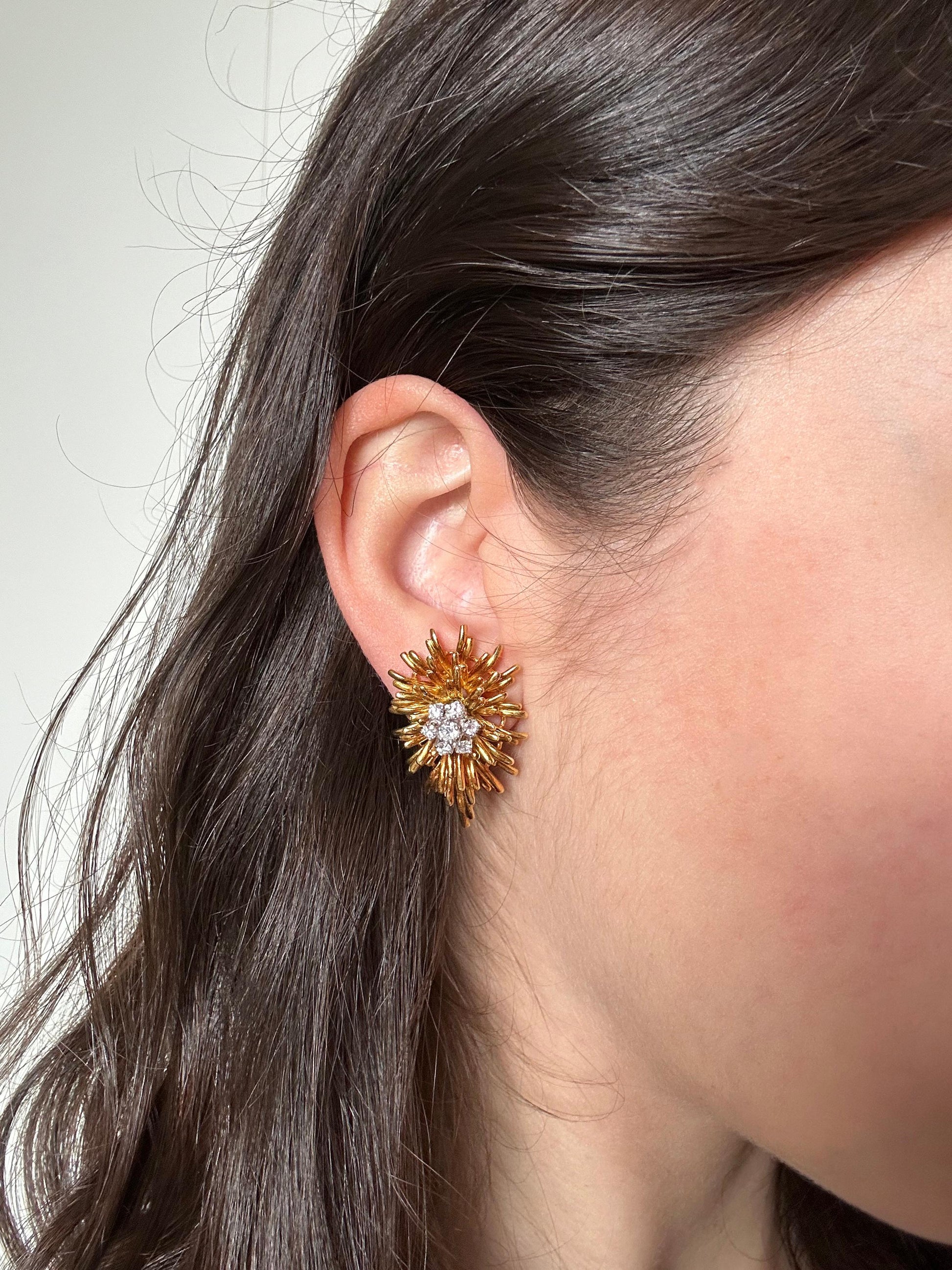 En Tremblant Estate 18K Yellow Gold Diamond Starburst Ear-Clips