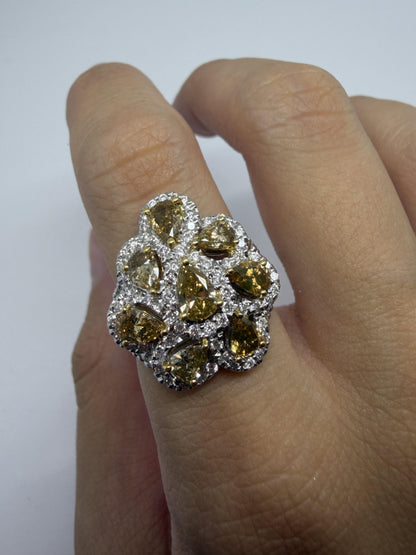 18K Two Tone Pear Cut Yellow and White Diamond Cocktail Ring - Size 6.75