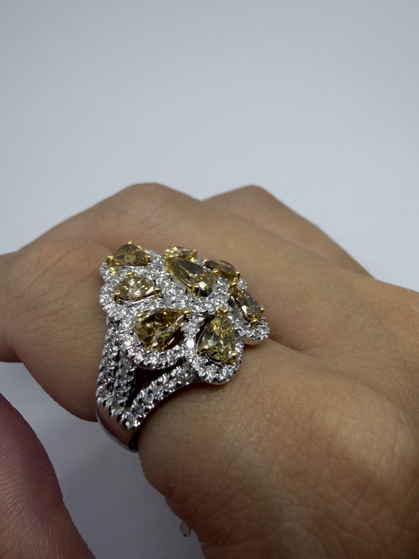 18K Two Tone Pear Cut Yellow and White Diamond Cocktail Ring - Size 6.75