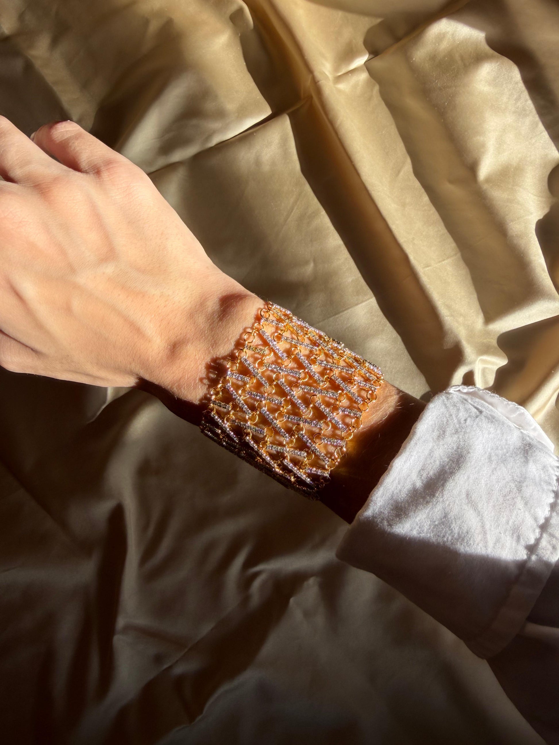 18K Yellow Gold Diamond Lattice Bracelet - 7 inches