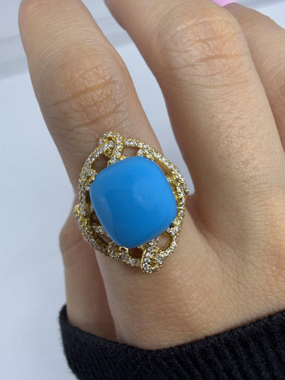 18K Yellow Gold Diamond and Turquoise Ring - Size 6.5