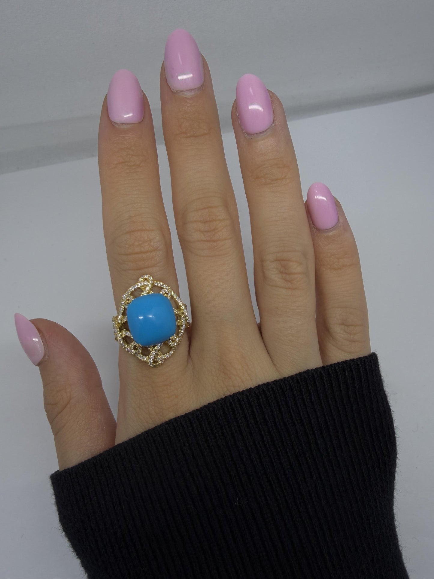 18K Yellow Gold Diamond and Turquoise Ring - Size 6.5