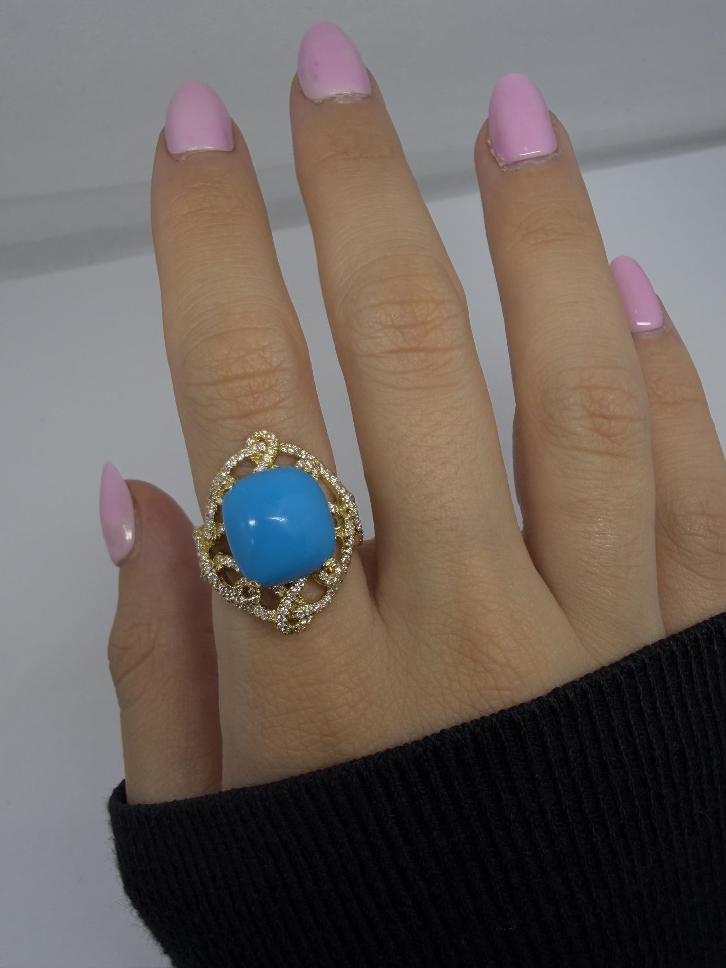 18K Yellow Gold Diamond and Turquoise Ring - Size 6.5