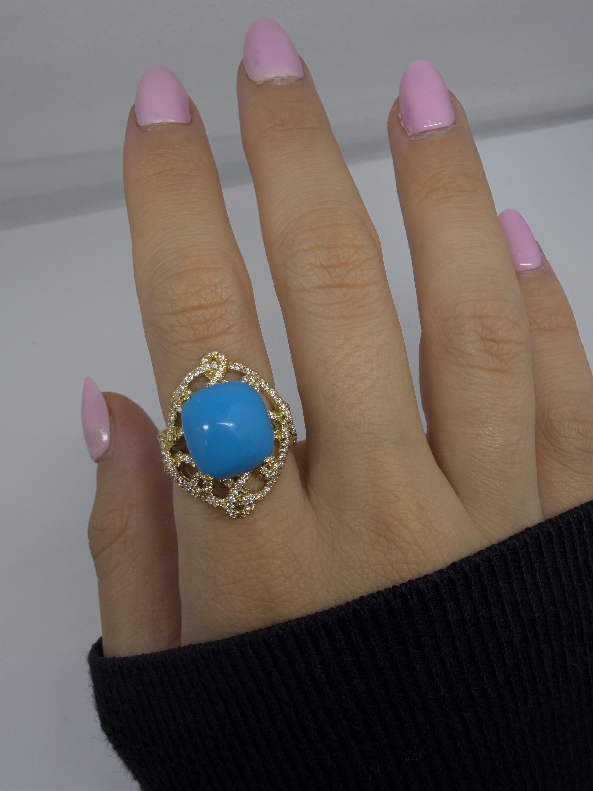 18K Yellow Gold Diamond and Turquoise Ring - Size 6.5