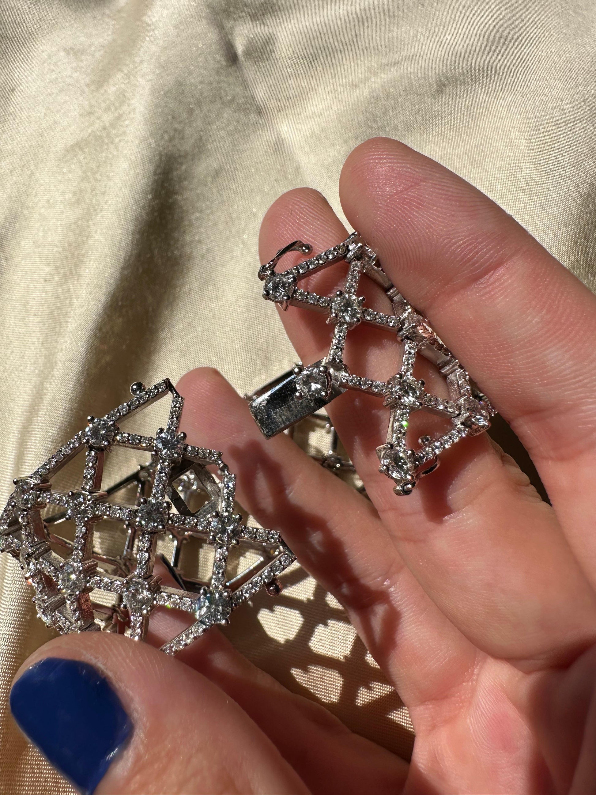 14K White Gold Diamond Lattice Bracelet - 7.25 inches