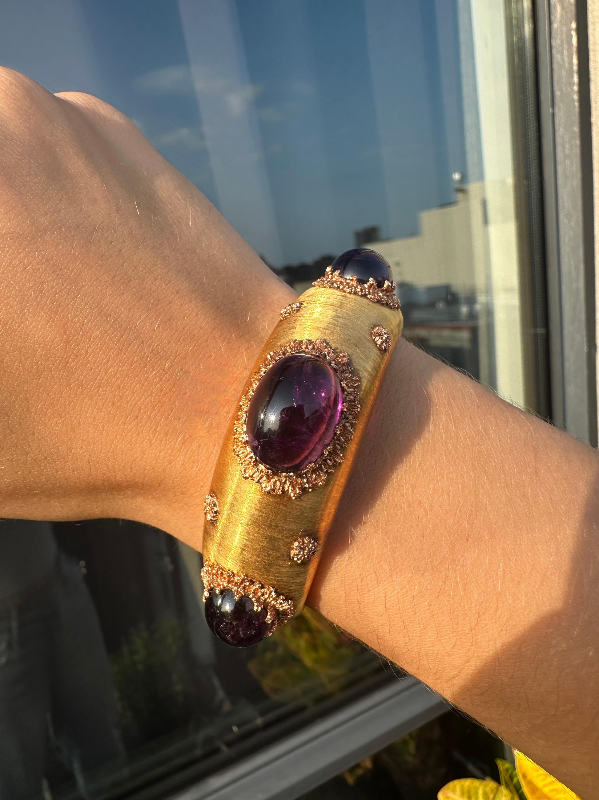 18k Estate Buccellati Bold Oval Cabochon Amethyst Cuff