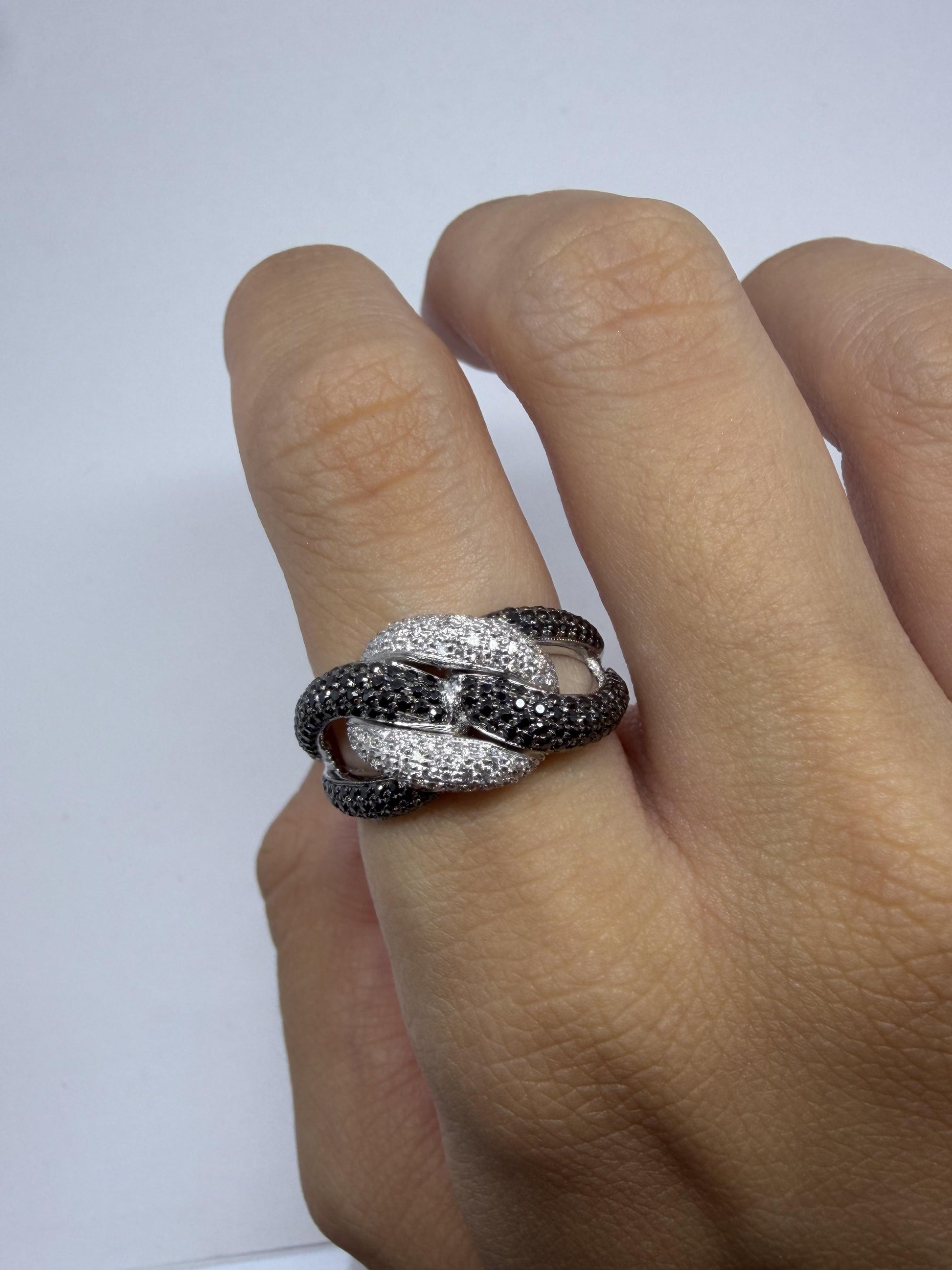 18K White Gold Black & White Diamond Infinity Knot Ring- 6.75