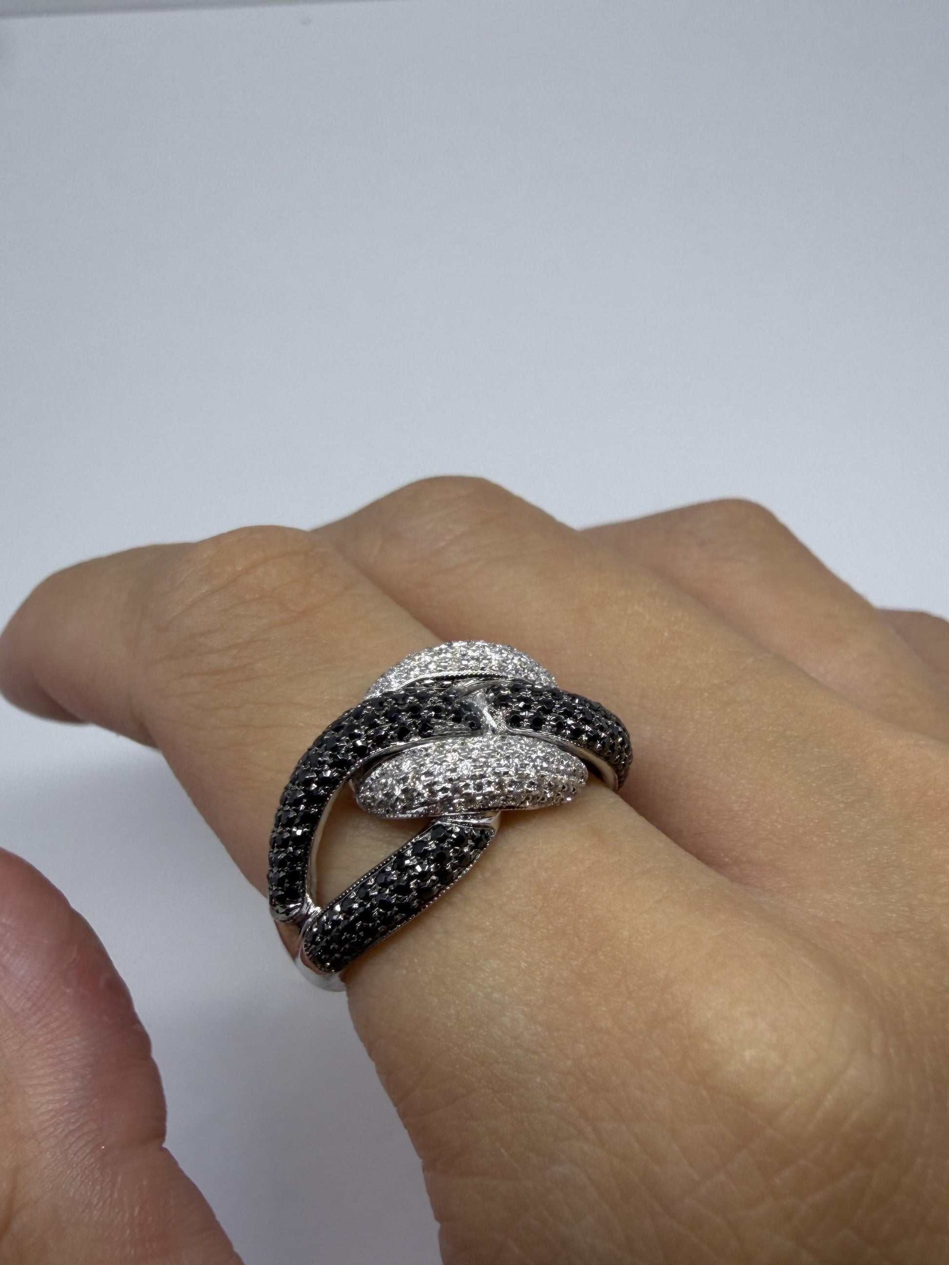 18K White Gold Black & White Diamond Infinity Knot Ring- 6.75