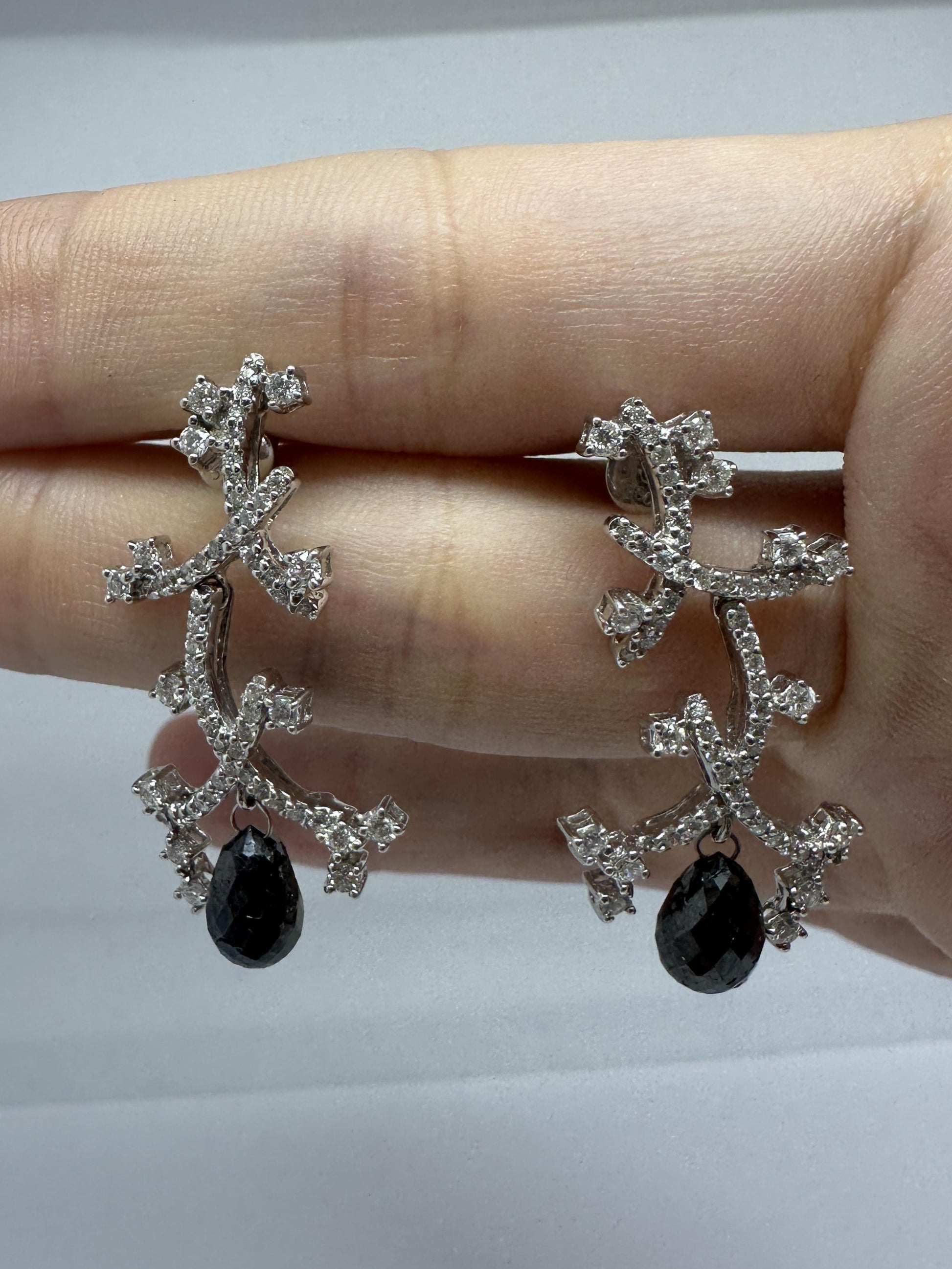 18k Black and White Diamond Earrings