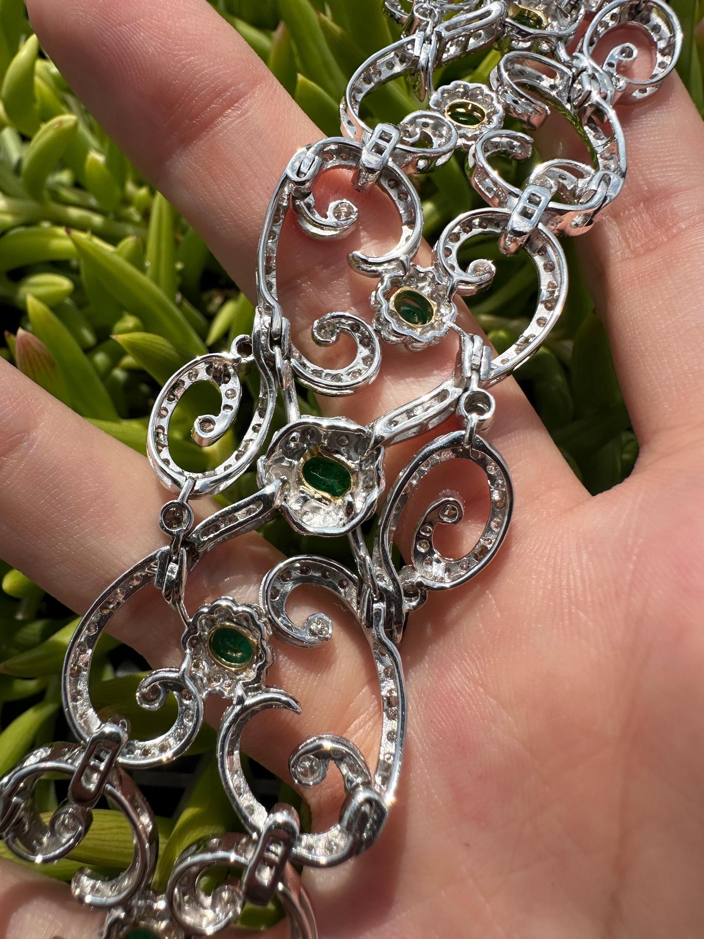 18K White Gold Diamond and Emerald Bracelet