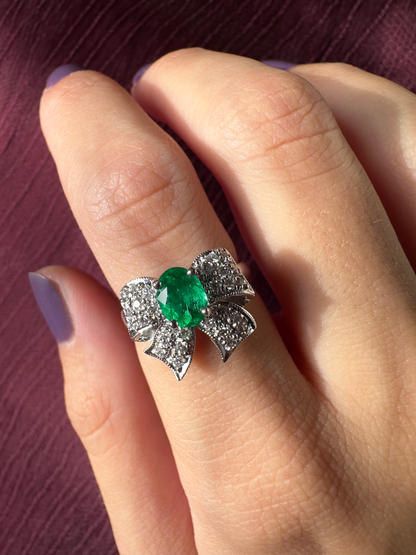 18K White Gold Diamond & Emerald Bow Ring